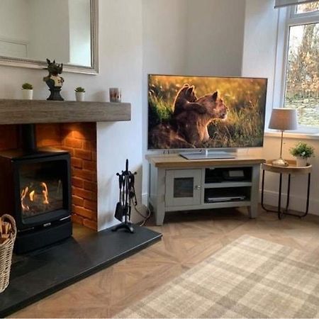 Woodland Cottage - Private Courtyard - Pet Friendly Retreat In The Heart Of Windermere Dış mekan fotoğraf