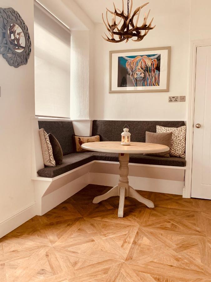 Woodland Cottage - Private Courtyard - Pet Friendly Retreat In The Heart Of Windermere Dış mekan fotoğraf